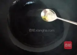 Illustration of how to make spicy and sour lotus root tips 4