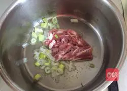 Illustration of how to make cabbage, bean sprouts, bean skin and carrots 7