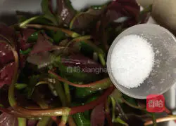 Spring wild vegetables~cold salad Illustration of how to fold ear roots (leaves) 6