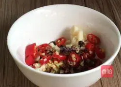 Illustration of how to make cold bitter sesame vegetables 3