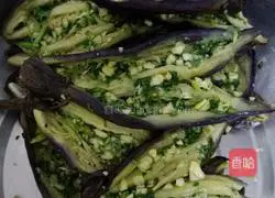 Illustration of how to make garlic and eggplant 9