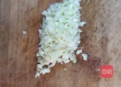 Illustration of how to make cold shredded chicken breast with reduced fat content 6