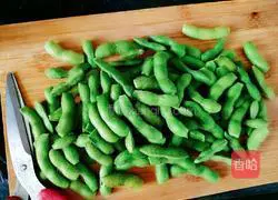 Illustration of how to mix edamame with clams 4