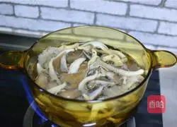 Dry Illustration of how to make fried fresh mushrooms 2