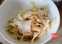 Illustration of how to make fried bean curd with cabbage 3