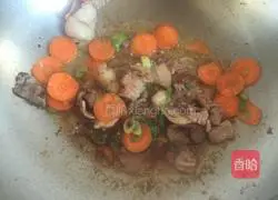 Illustration of how to make fried fungus with cabbage 4