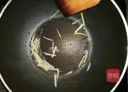 Illustration of how to make vinegar-coated potato shreds 5