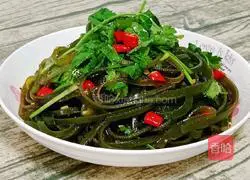 Illustration of how to make cold kelp shreds 17