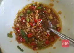 Illustration of how to make cold loofah 6