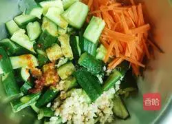  Illustration of how to make cucumbers for cold salad 6