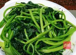 Illustration of how to make garlic sweet potato leaves 10