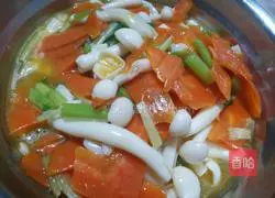 Illustration of how to make fried carrots with seafood mushrooms 6