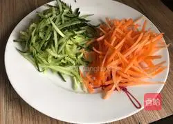 Illustration of how to make vegetable rolls for weight loss and beauty 3