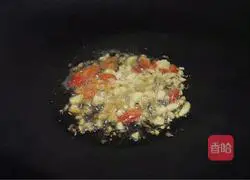 Illustration of how to make spicy and sour lotus root 7