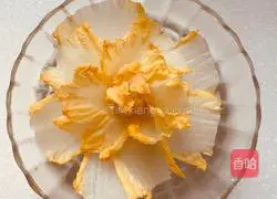 Illustrations of how to make simple flowers 4