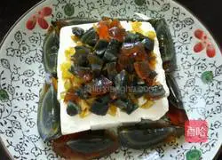 Illustration of how to make preserved eggs mixed with tofu 4