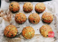 Illustration of how to make rye tofu dumplings 11