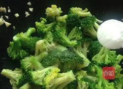 Garlic broccoli recipe 7