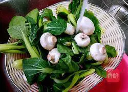 Illustration of how to make stir-fried vegetables with mushrooms 1