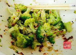 Illustration of how to make spicy broccoli 5