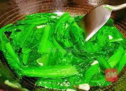 Illustration of how to make stir-fried lettuce 12