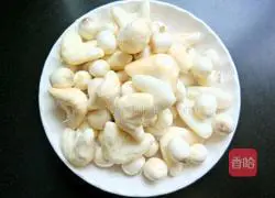 Illustration of the Three Treasures of Lotus Pond 3