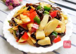 Illustration of how to make fried yam with fungus 1