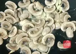 Illustration of how to cook broccoli and mushrooms 9