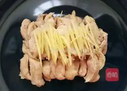 Illustration of how to make Sichuan peppercorn chicken 5