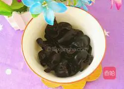 Illustration of how to make fried melon and fungus 4