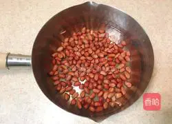 Illustration of how to mix celery and flower kernels 3