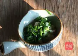 Illustration of how to eat sweet potato leaves lightly 2