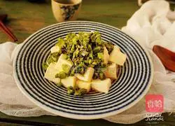 Illustration of how to make Chinese toon mixed with tofu 11