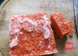 Illustration of how to mix salmon caviar 1