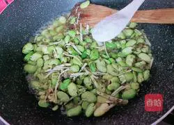 Illustration of how to stir-fry pickles, bamboo shoots and shredded watercress 6