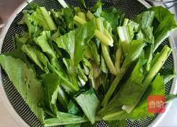 Illustration of how to make stir-fried cabbage 3
