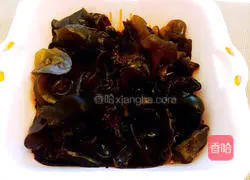 Illustration of how to make cold and spicy fungus 1