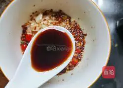 Illustration of how to make cold shredded chicken breast 8