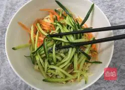 Illustration of making cold tofu skin 11