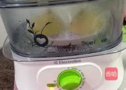 Illustration of making coarse grain steamed buns 10