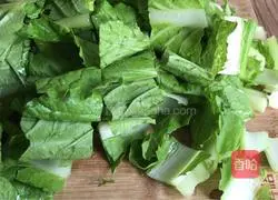 Enoki mushrooms stir-fried with cabbage Practice illustration 2