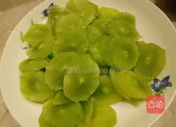 How to make stir-fried minced pork with lettuce Illustration 1