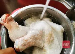 Illustration of how to make saliva chicken 1