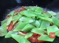 How to stir-fry lettuce with tomatoes Illustration 11