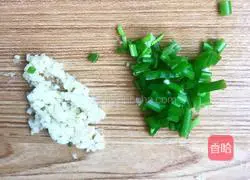 Illustration of homemade cucumber mixed with vermicelli 3