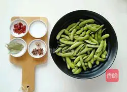 Illustration of how to make garlic edamame 1