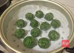 Steamed vegetables: shepherd's purse Illustration of how to make shepherd's purse dumplings 5