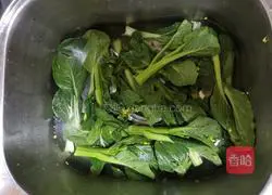 Illustration of how to make boiled cabbage 1