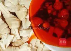 Illustration of how to make cold bean knots 10