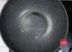 Illustration of how to stir-fry beans with potatoes and eggplants 10